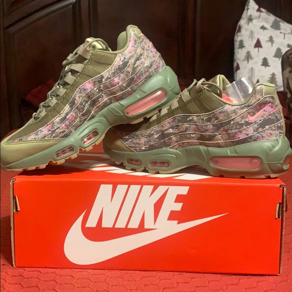 olive green and pink air max